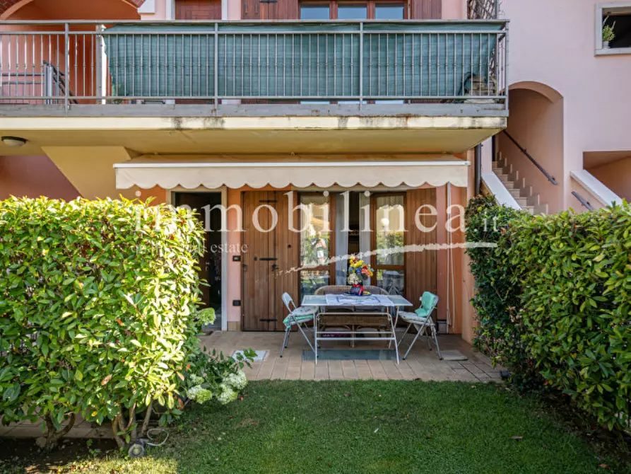 Immagine 4 di Appartamento in vendita  in Via Giacomo Leopardi a Cavaion Veronese