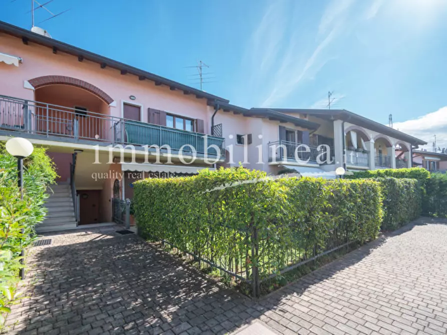 Immagine 19 di Appartamento in vendita  in Via Giacomo Leopardi a Cavaion Veronese