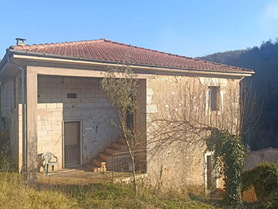 Immagine 1 di Rustico / casale in vendita  in VIA MUSCIATTO a Fontechiari