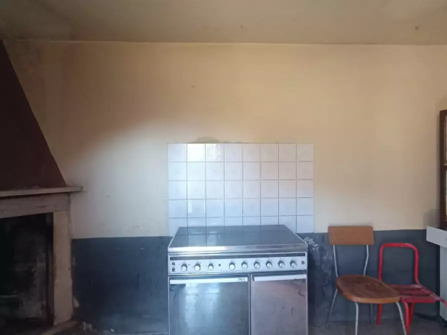 Immagine 2 di Rustico / casale in vendita  in VIA MUSCIATTO a Fontechiari