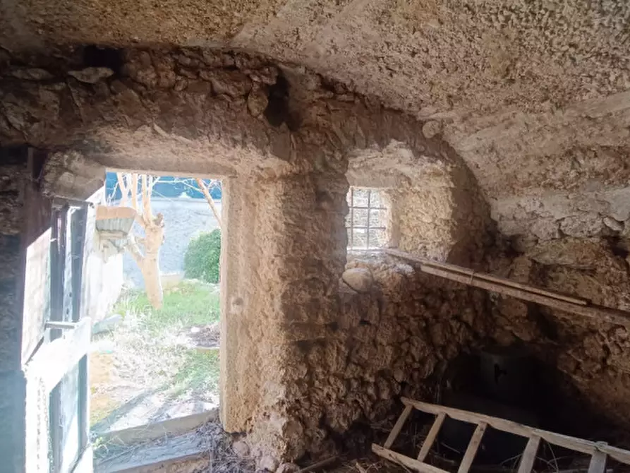 Immagine 5 di Rustico / casale in vendita  in VIA MUSCIATTO a Fontechiari