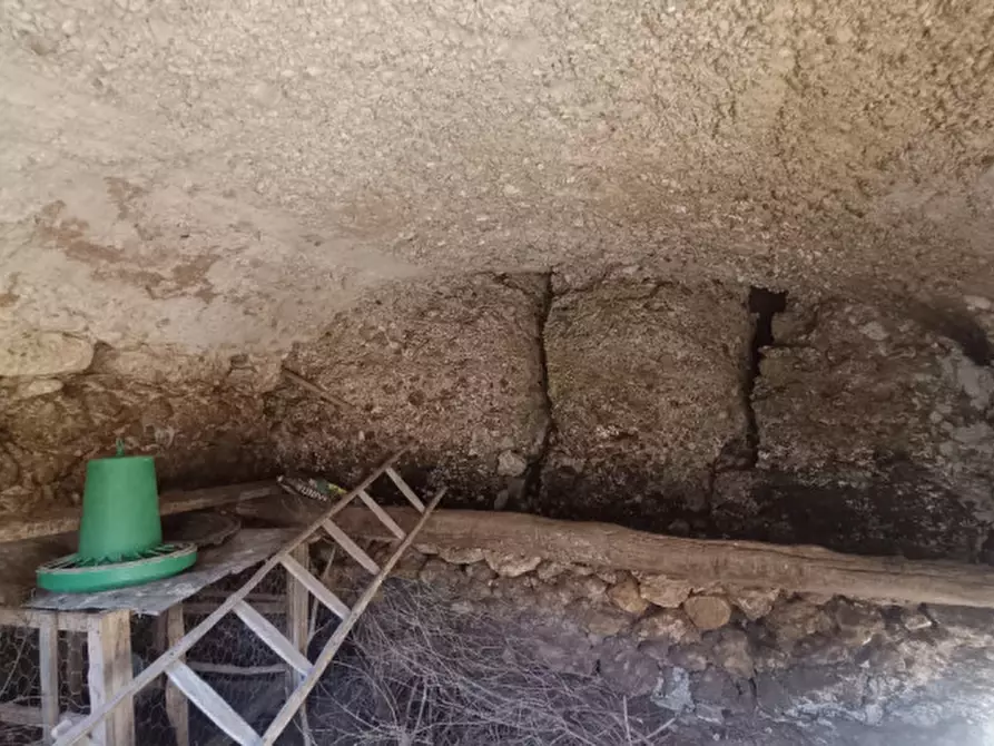 Immagine 6 di Rustico / casale in vendita  in VIA MUSCIATTO a Fontechiari