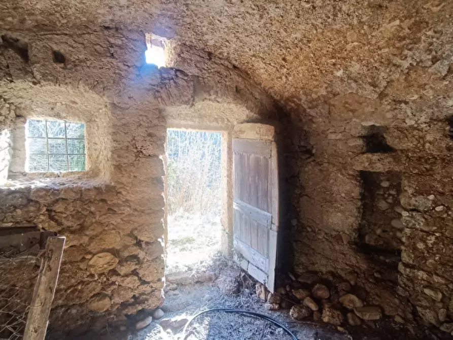 Immagine 7 di Rustico / casale in vendita  in VIA MUSCIATTO a Fontechiari