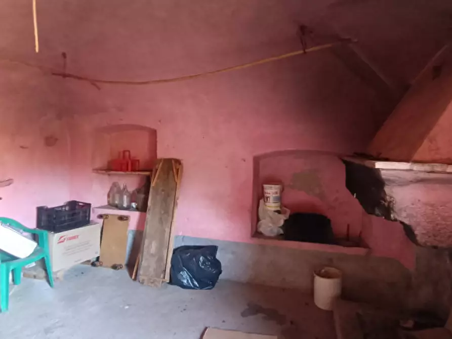 Immagine 14 di Rustico / casale in vendita  in VIA MUSCIATTO a Fontechiari