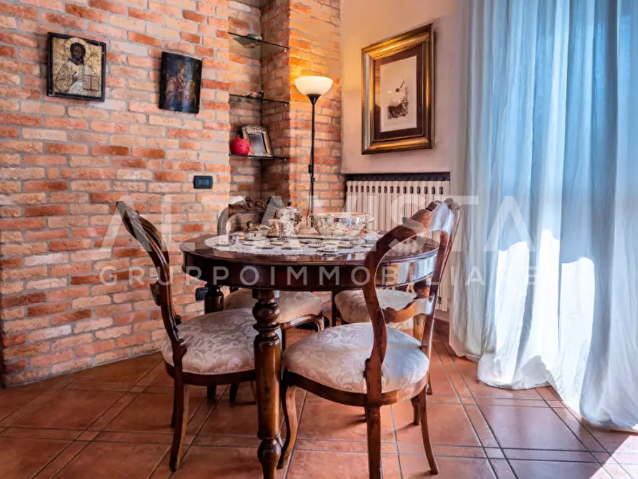 Immagine 12 di Villa in vendita  in Via Giacomo Puccini a Botticino