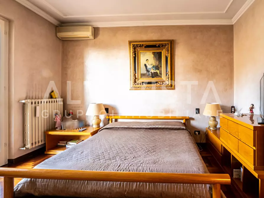 Immagine 31 di Villa in vendita  in Via Giacomo Puccini a Botticino