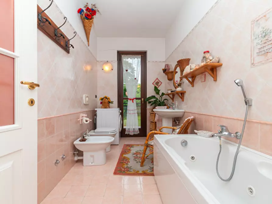 Immagine 49 di Villa in vendita  in Via Dante Alighieri 16 a Borgaro Torinese