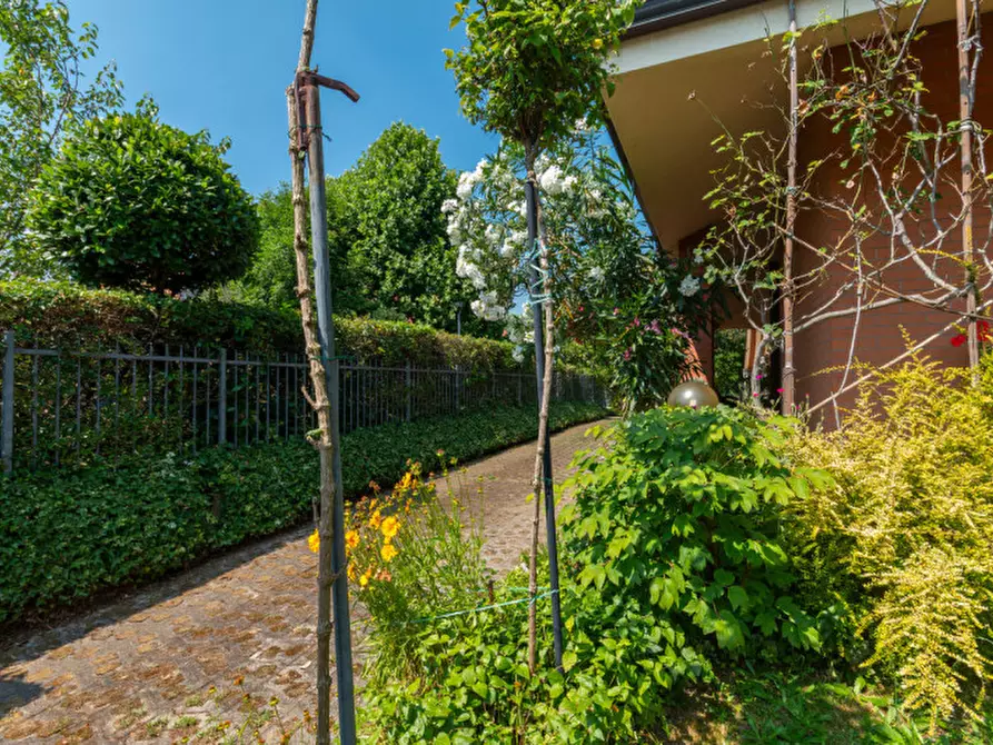 Immagine 66 di Villa in vendita  in Via Dante Alighieri 16 a Borgaro Torinese