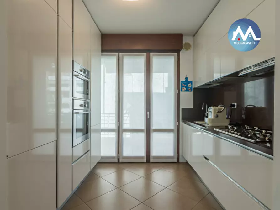 Immagine 5 di Appartamento in vendita  in Via Gilberto Parlotti a Pesaro