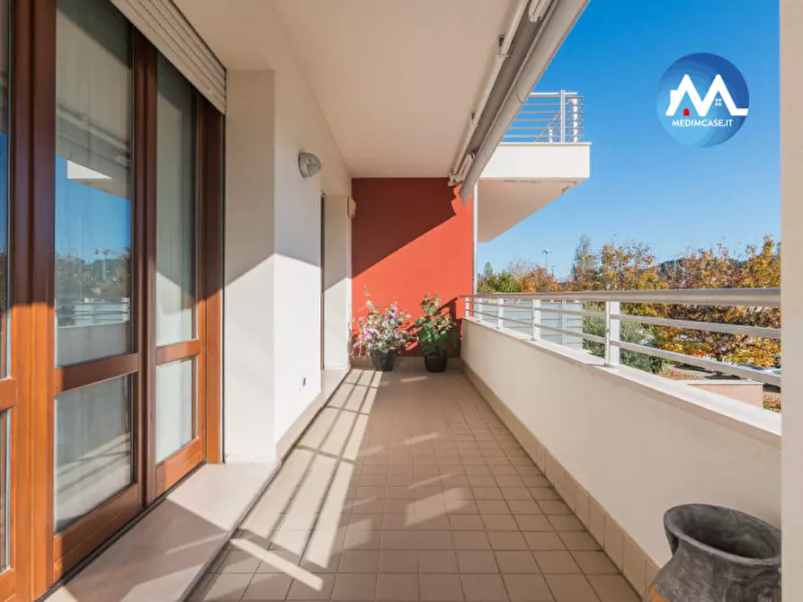 Immagine 12 di Appartamento in vendita  in Via Gilberto Parlotti a Pesaro