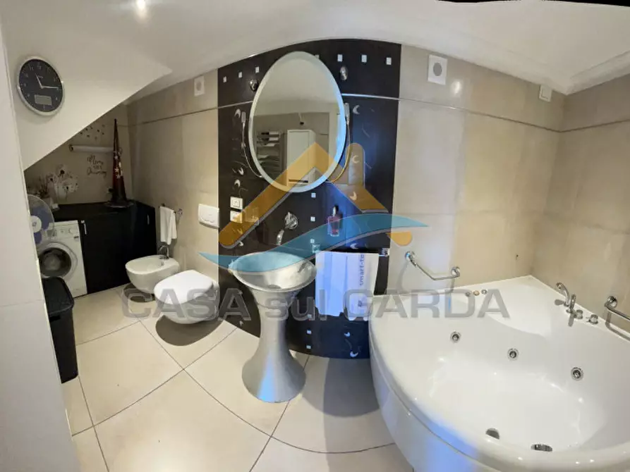 Immagine 4 di Appartamento in affitto  a Peschiera Del Garda