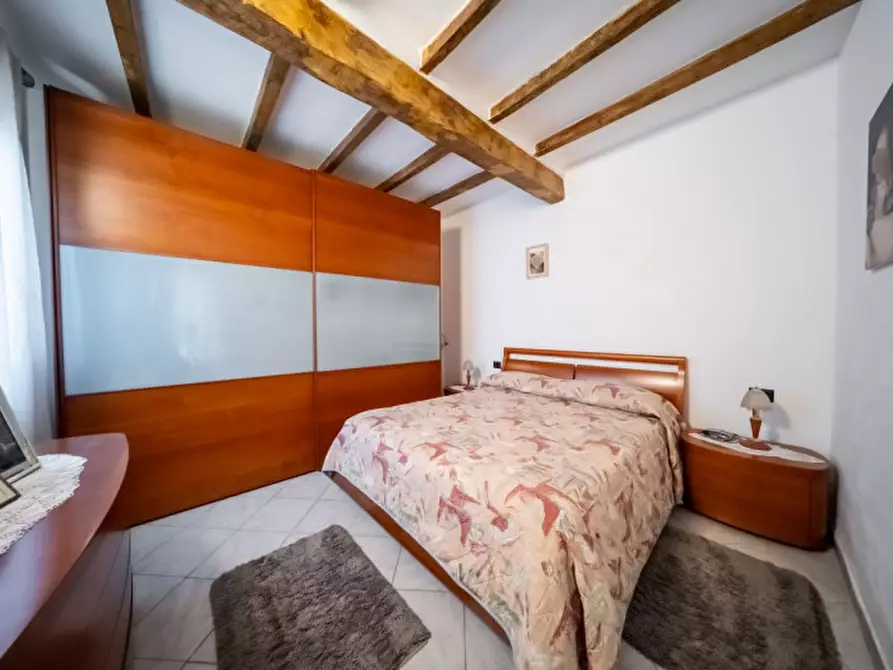 Immagine 6 di Attività commerciale in vendita  in Strada Colombarola n.101 a Parma