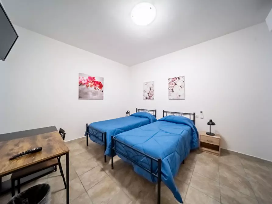 Immagine 20 di Attività commerciale in vendita  in Strada Colombarola n.101 a Parma