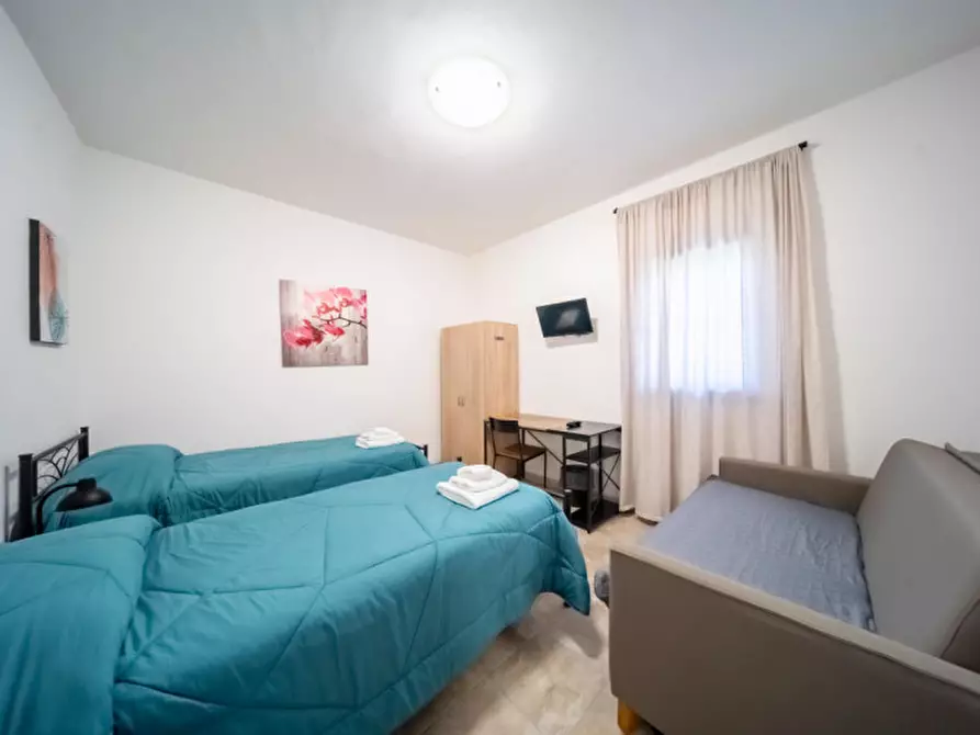 Immagine 21 di Attività commerciale in vendita  in Strada Colombarola n.101 a Parma