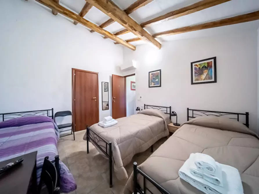 Immagine 23 di Attività commerciale in vendita  in Strada Colombarola n.101 a Parma