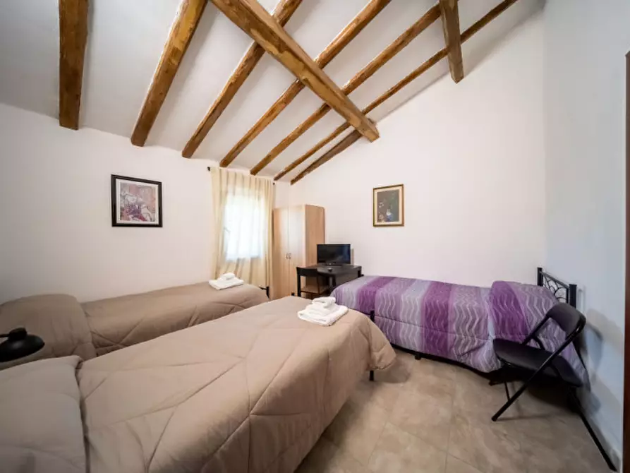 Immagine 24 di Attività commerciale in vendita  in Strada Colombarola n.101 a Parma