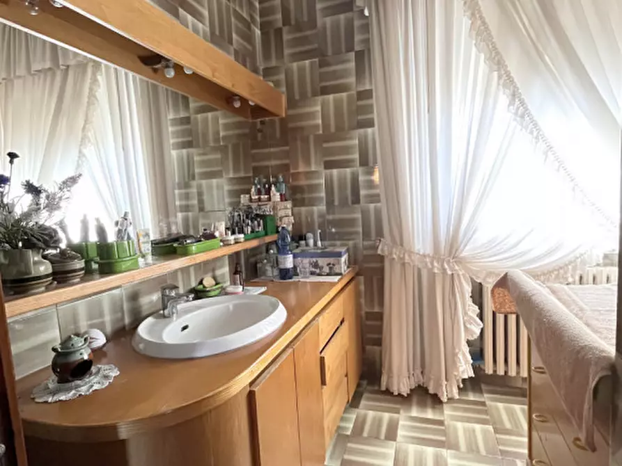 Immagine 5 di Villa in vendita  a Ceregnano