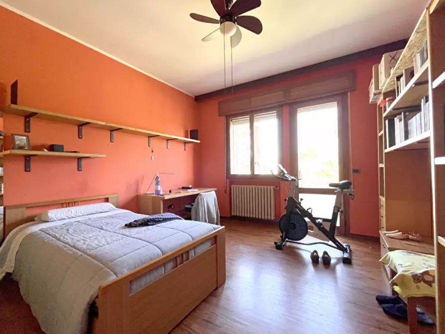 Immagine 9 di Villa in vendita  a Ceregnano
