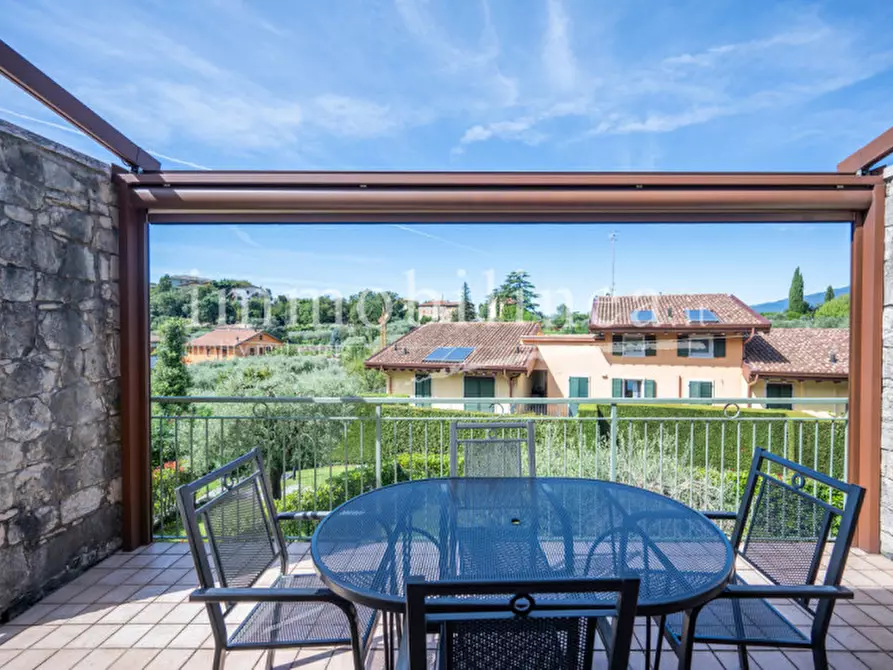 Immagine 7 di Appartamento in vendita  in VIA VOLPARA a Torri Del Benaco