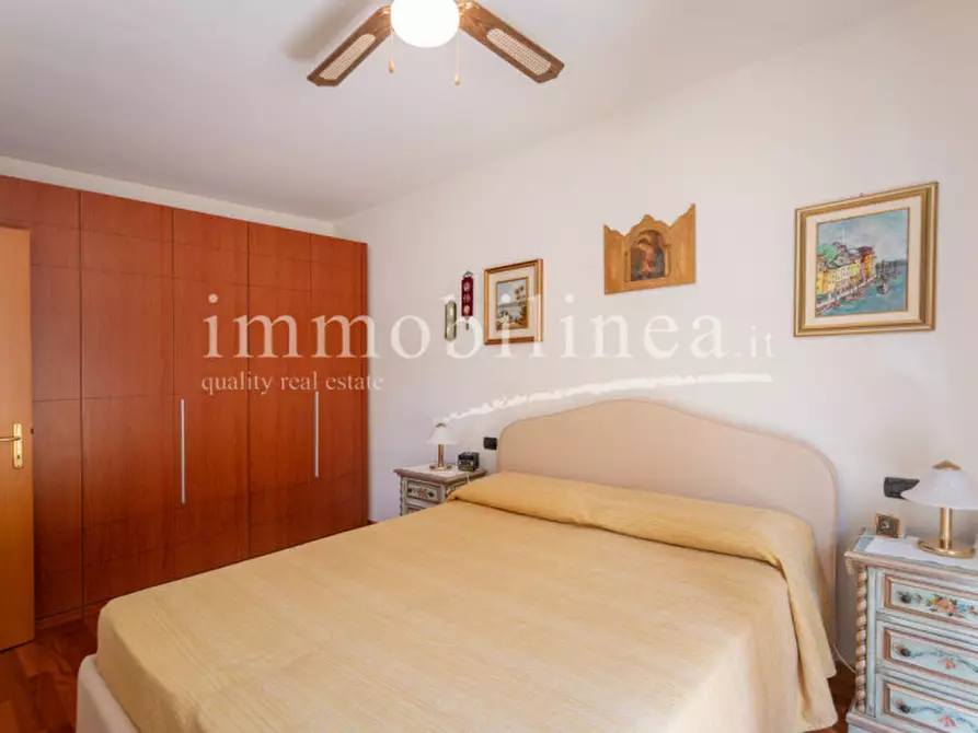 Immagine 17 di Appartamento in vendita  in VIA VOLPARA a Torri Del Benaco