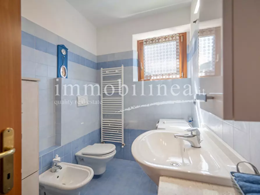 Immagine 22 di Appartamento in vendita  in VIA VOLPARA a Torri Del Benaco