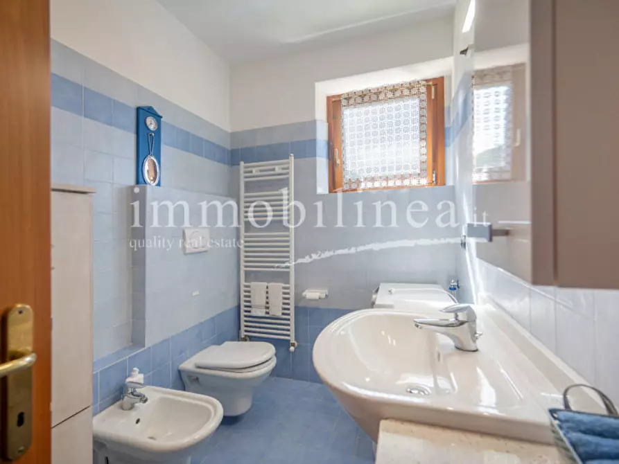 Immagine 22 di Appartamento in vendita  in VIA VOLPARA a Torri Del Benaco