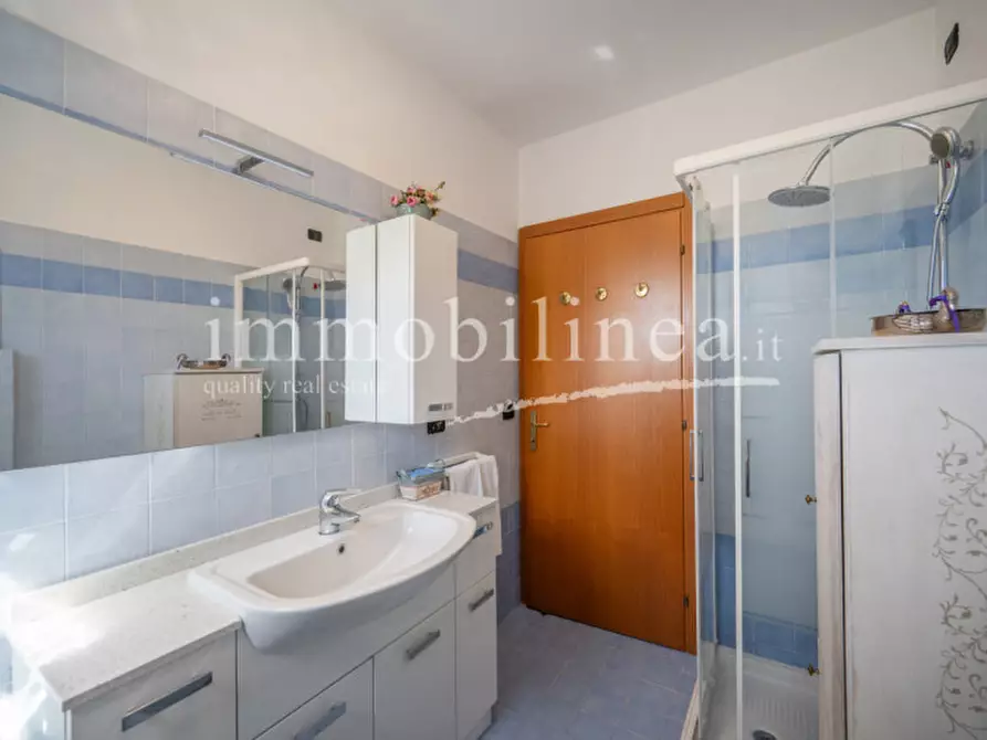 Immagine 23 di Appartamento in vendita  in VIA VOLPARA a Torri Del Benaco