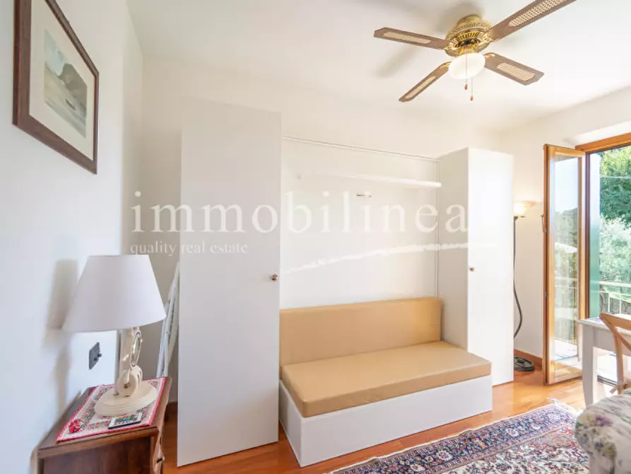 Immagine 25 di Appartamento in vendita  in VIA VOLPARA a Torri Del Benaco