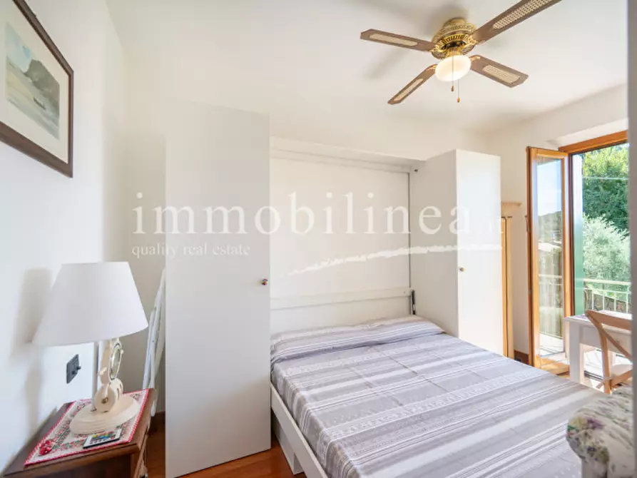 Immagine 27 di Appartamento in vendita  in VIA VOLPARA a Torri Del Benaco