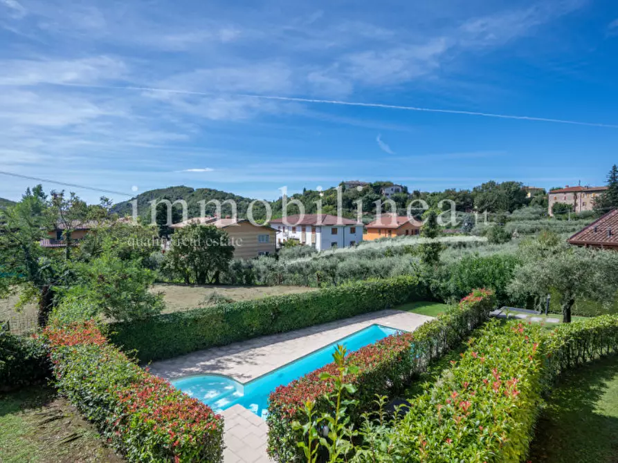 Immagine 30 di Appartamento in vendita  in VIA VOLPARA a Torri Del Benaco