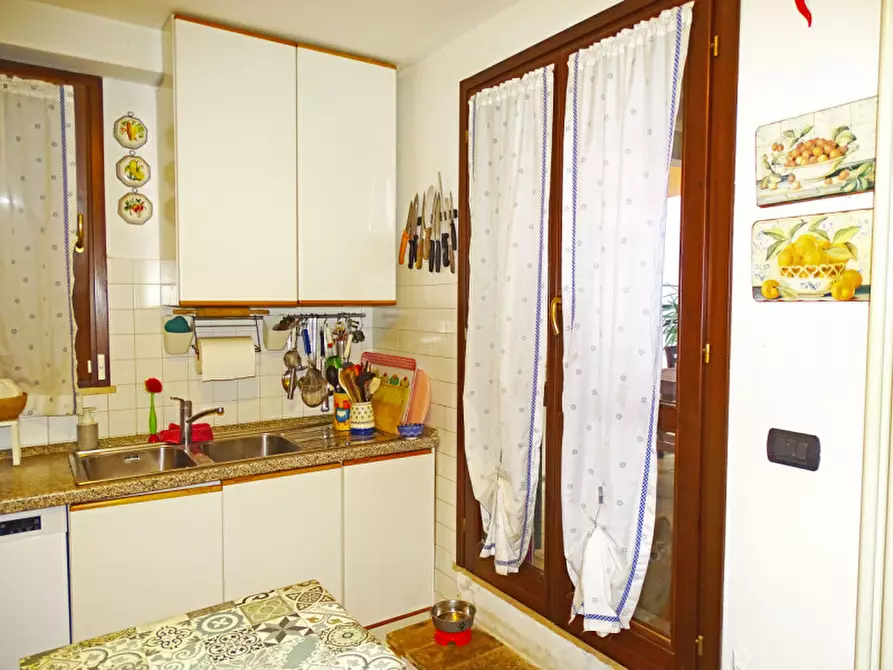 Immagine 13 di Villetta a schiera in vendita  in via Fanella a Fano