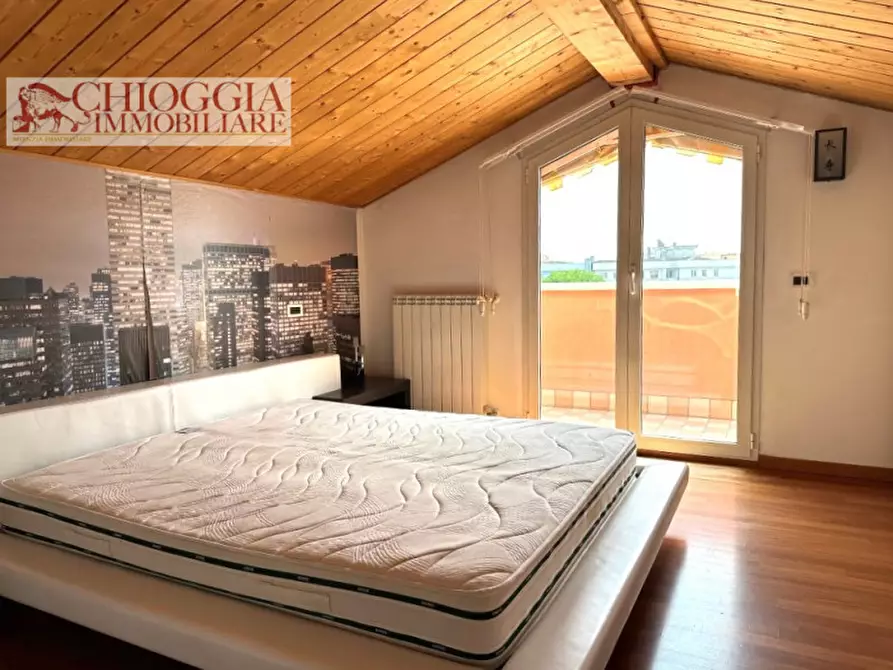 Immagine 12 di Appartamento in vendita  in Via Nicolò Zeno a Chioggia