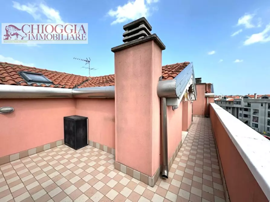 Immagine 15 di Appartamento in vendita  in Via Nicolò Zeno a Chioggia