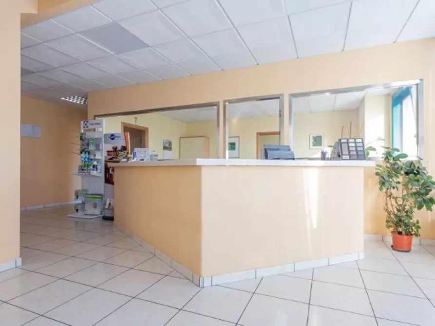 Immagine 10 di Magazzino in vendita  in Via Massimo d'Antona a Chiaravalle