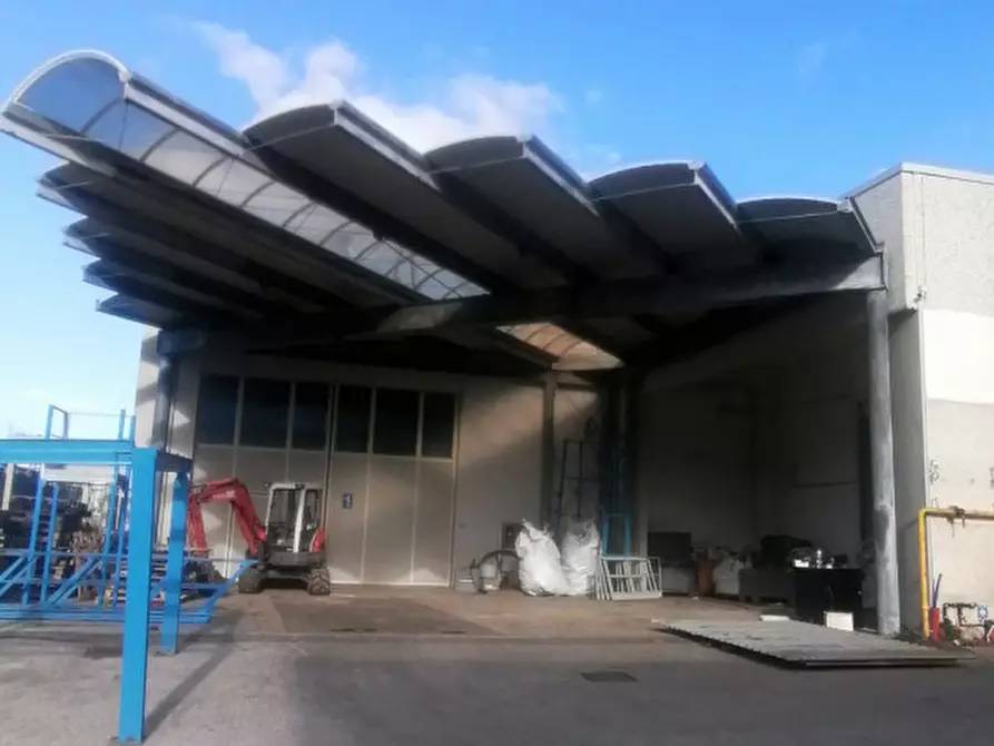 Immagine 3 di Capannone industriale in affitto  in via dell'albereto a Calenzano