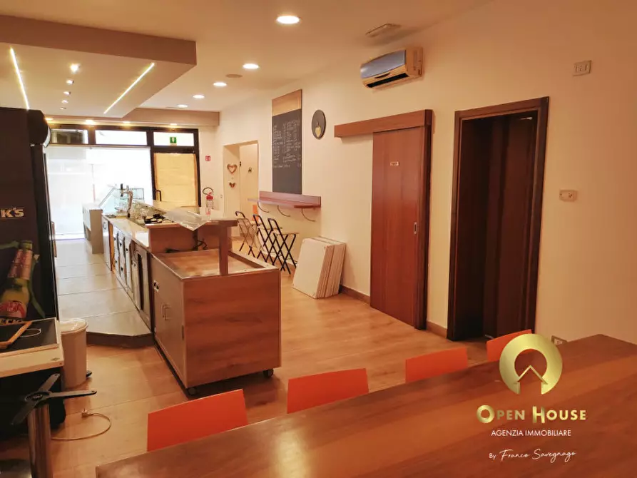 Immagine 5 di Attività commerciale in vendita  in via belzoni 51 a Padova