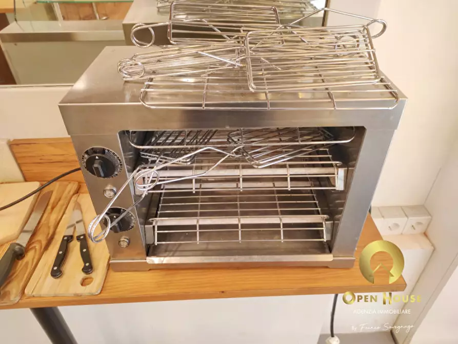 Immagine 26 di Attività commerciale in vendita  in via belzoni 51 a Padova