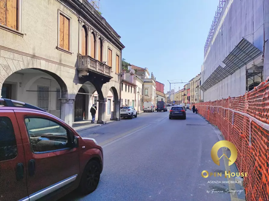 Immagine 31 di Attività commerciale in vendita  in via belzoni 51 a Padova