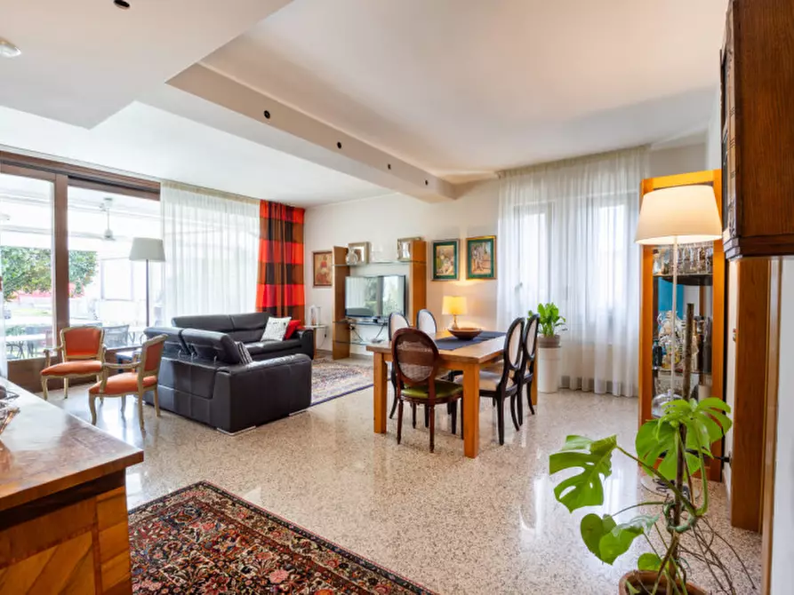 Immagine 2 di Villa in vendita  in via comparine 19 a Arcole