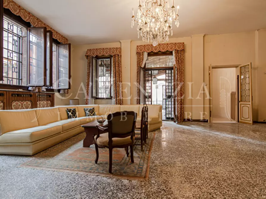 Immagine 7 di Villa in vendita  a Venezia