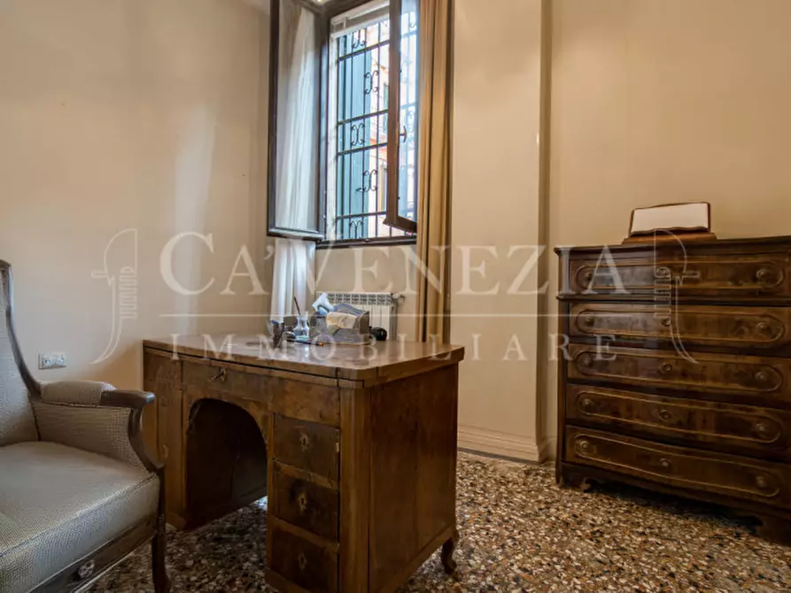 Immagine 8 di Villa in vendita  a Venezia