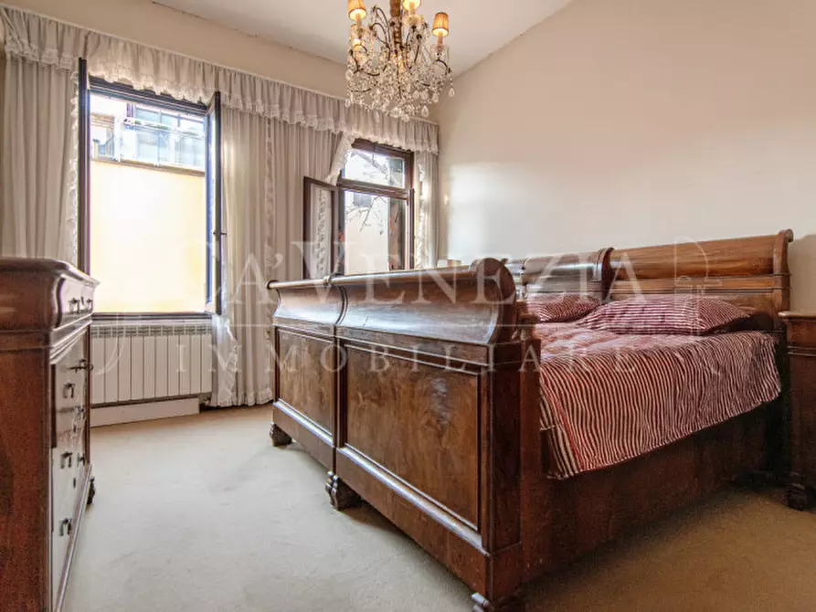 Immagine 16 di Villa in vendita  a Venezia