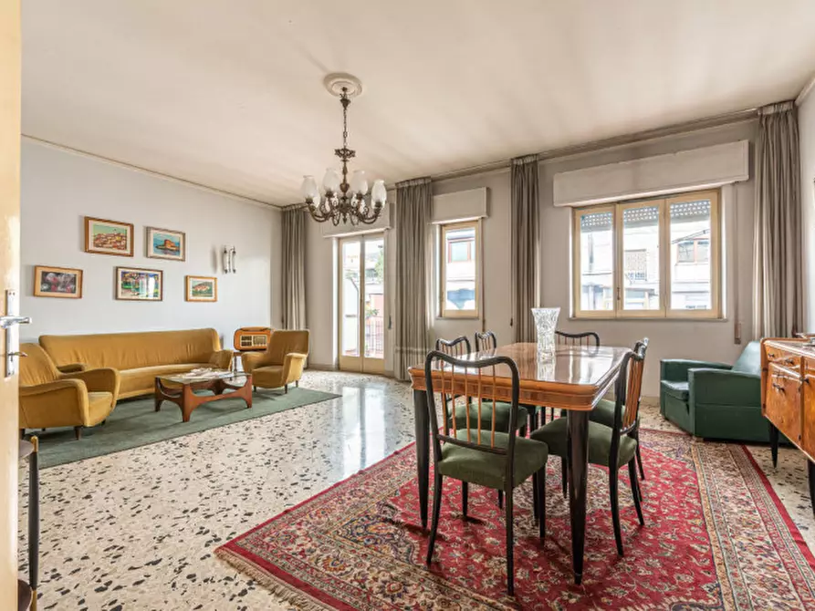 Immagine 2 di Appartamento in vendita  in Viale Lazio 92 a Palermo