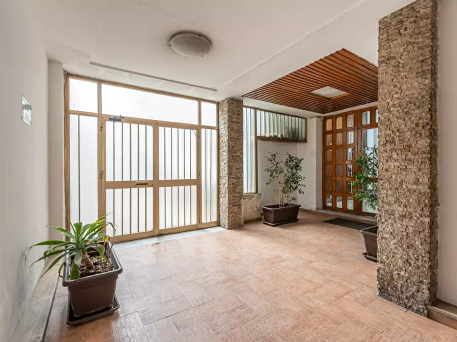 Immagine 29 di Appartamento in vendita  in Viale Lazio 92 a Palermo