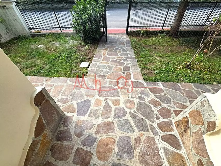 Immagine 2 di Casa bifamiliare in vendita  a Torreglia