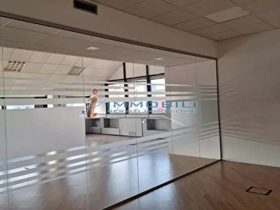 Immagine 20 di Ufficio in affitto  in VIA QUARENGHI GIACOMO a Milano