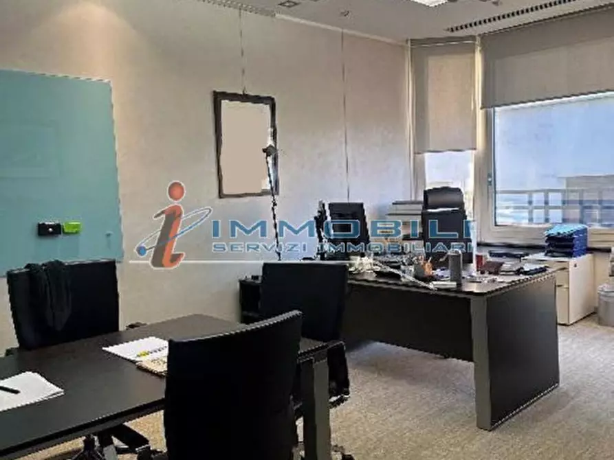 Immagine 4 di Ufficio in affitto  in VIA DURINI a Milano
