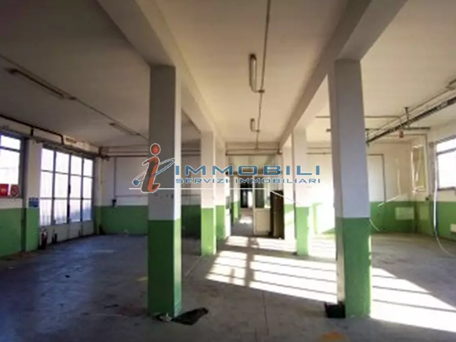 Immagine 1 di Capannone industriale in vendita  in VIALE DELLE INDUSTRIE a Settala