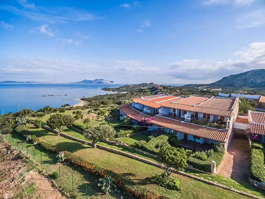 Immagine 5 di Appartamento in vendita  in capo ceraso a Olbia