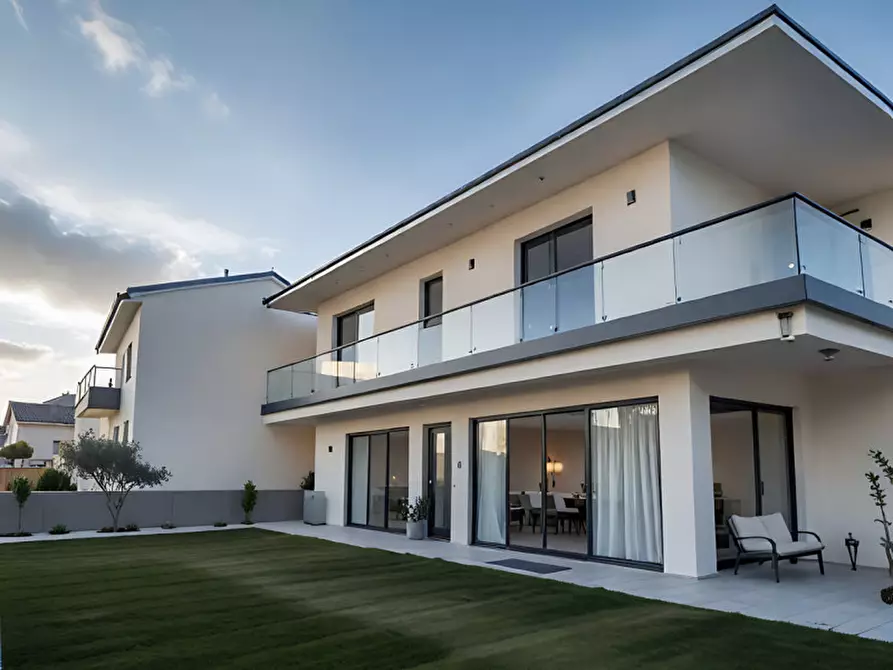 Immagine 2 di Casa indipendente in vendita  in Via Villette a Trevignano